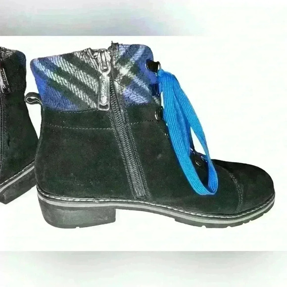 Blondo Raina Waterproof Ankle Boots Blue Flannel trim 9.5​ - Picture 10 of 16